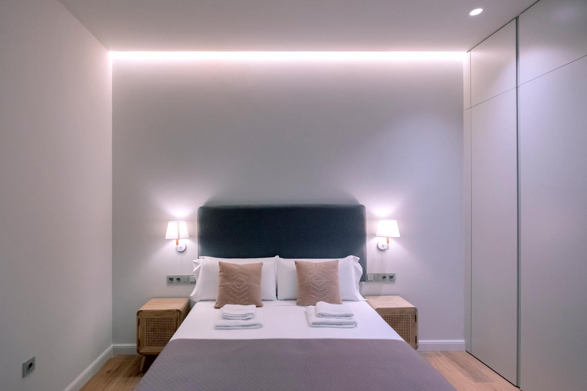 Villar Suites By Cadiz4Rentals Room photo