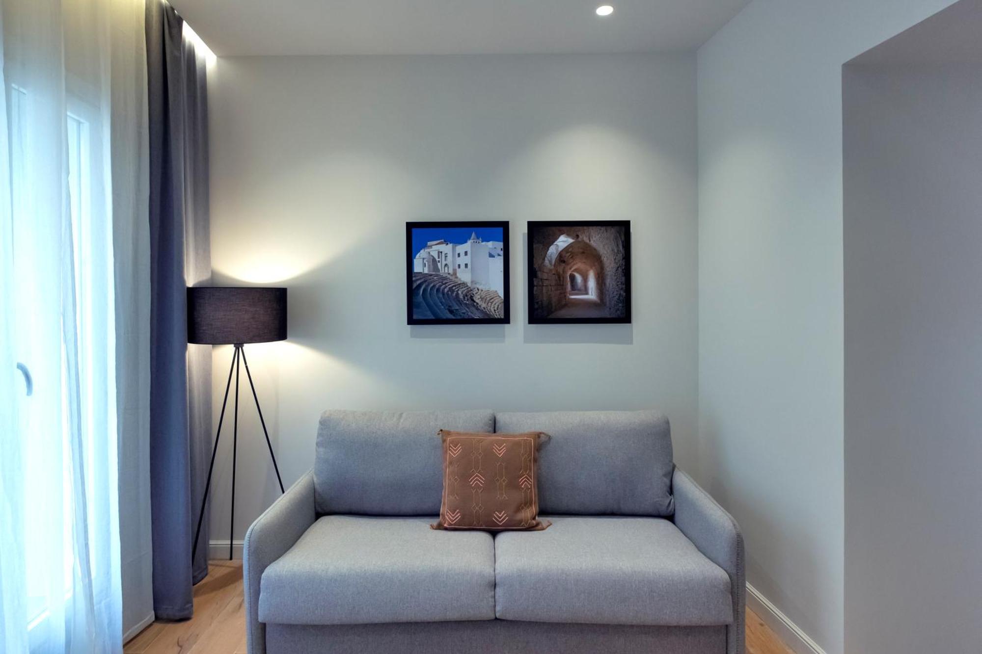 Villar Suites By Cadiz4Rentals Room photo