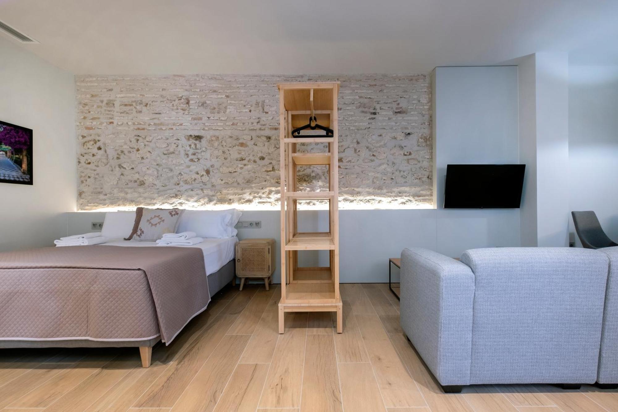 Villar Suites By Cadiz4Rentals Room photo
